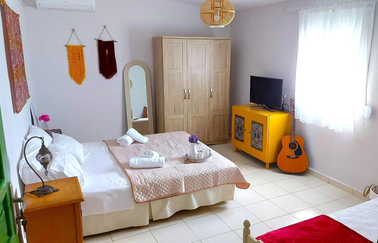 Agritourism Cottage Near Sitia Bagian luar foto
